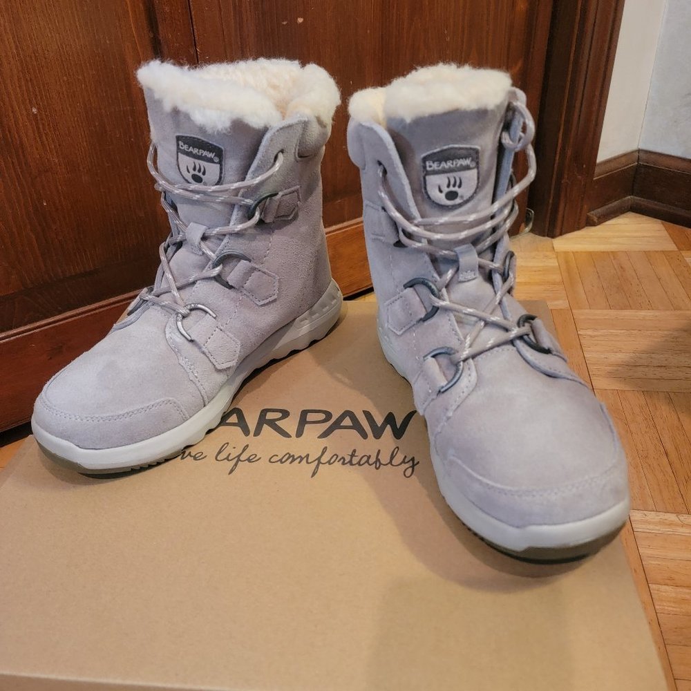 Bearpaw Tyra Boot, Size 6 New